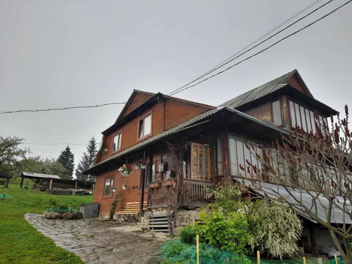 Hotel Na Gorbochku U Natali Vorokhta Exterior foto
