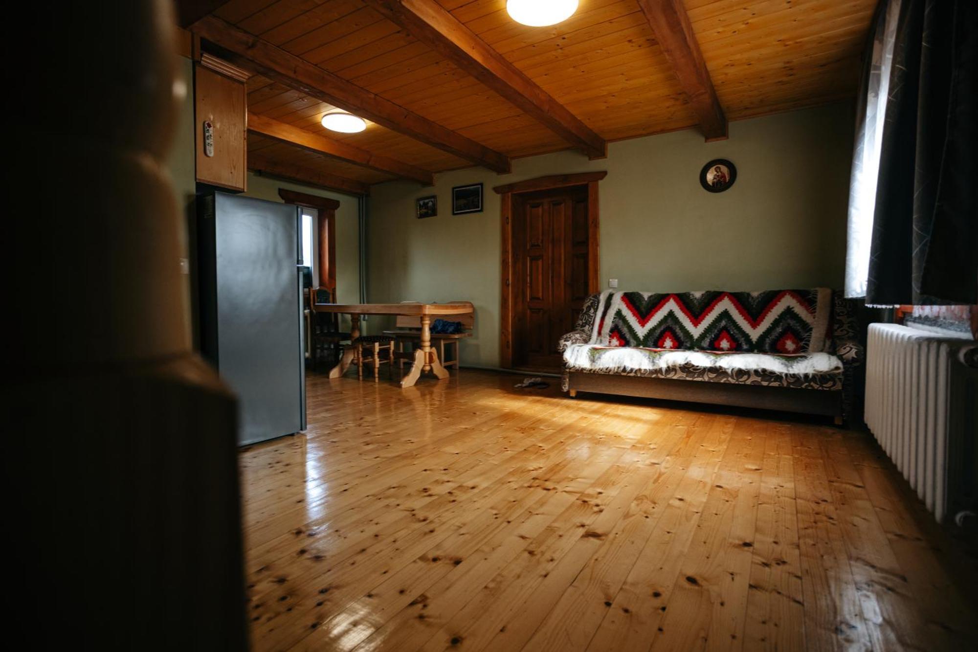 Hotel Na Gorbochku U Natali Vorokhta Habitación foto